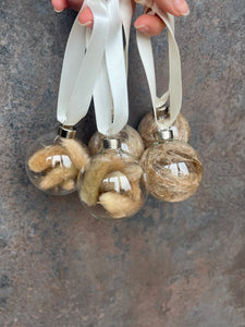 Natural bauble set of 5
