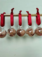 Load image into Gallery viewer, Trixie bauble set of 5
